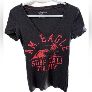 American Eagle Outfitters Black and Red Short Sleeve Tee